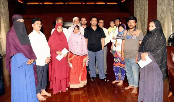 নিউ মার্কেটে নিহতদের পরিবারকে ২০ লাখ টাকা সহায়তা দিলেন বসুন্ধরা এমডি