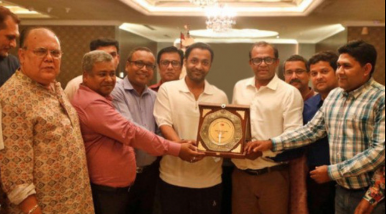 Bashundhara MD Promises Permanent office for CRAB as Association Leaders make call on